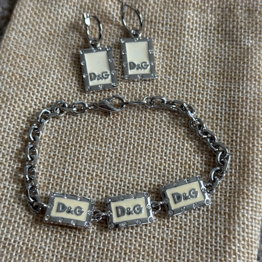 Silver Earrings and Bracelet set